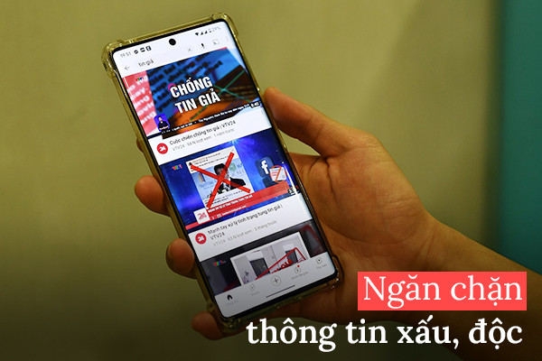 Chỉ xóa, gỡ thông tin xấu độc là chưa đủ