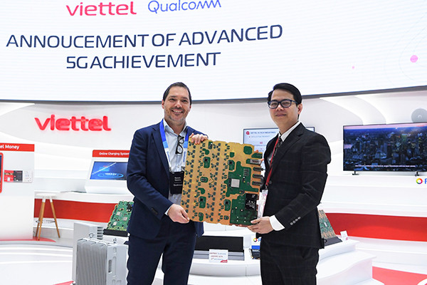 Viettel và Qualcomm công bố sản xuất thành công khối vô tuyến trạm thu phát sóng 5G
