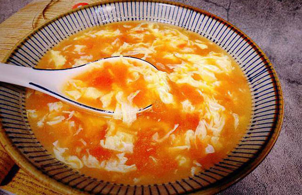 Cách nấu canh cà chua trứng không bị tanh, bổ dưỡng cho gia đình