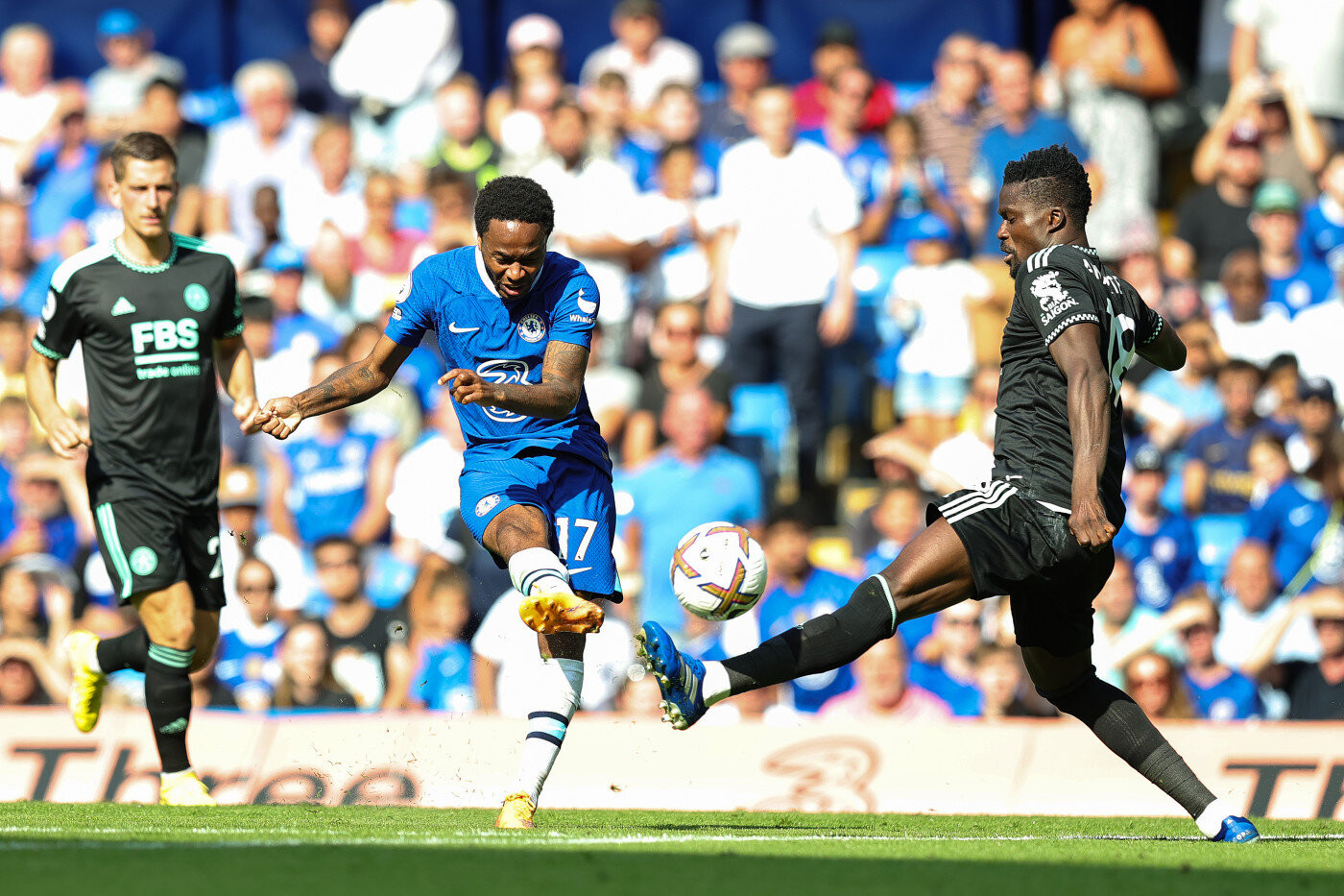 Leicester vs Chelsea: The Blues tiếp đà hồi sinh