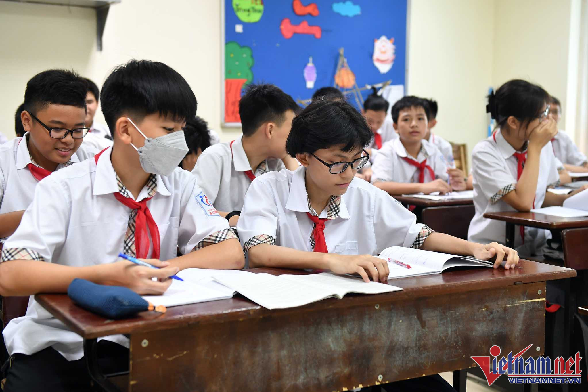 Lịch thi vào 10 các trường THPT chuyên Hà Nội