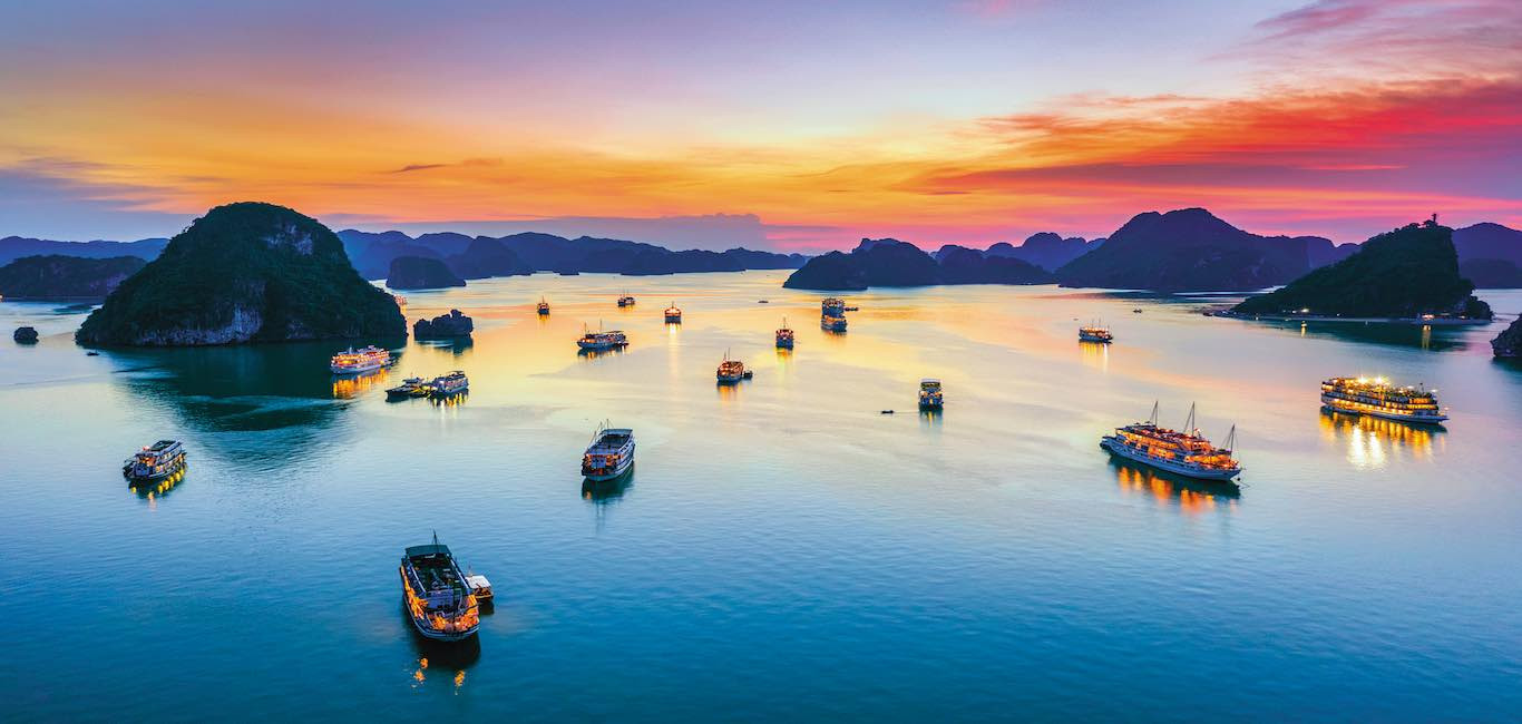 50 hình ảnh đẹp nhất về Vịnh Hạ Long  OneVivu