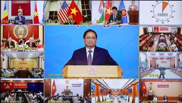 Prime Minister urges concerted efforts to enhance economic diplomacy hinh anh 1