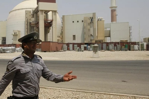 Iran tố Ảrập Xêút ‘ủ mưu’ sở hữu vũ khí hạt nhân