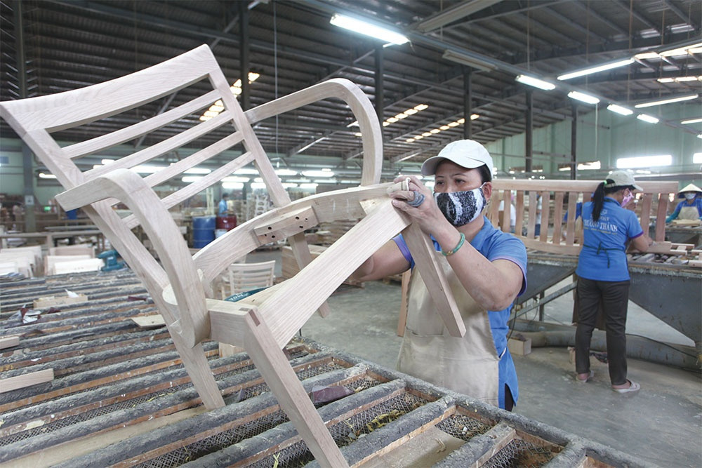 Artisan communities strive for legal wood