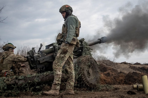Xem lính Ukraine tập trận chuẩn bị phản công, Kiev tiết lộ số quân Nga thương vong