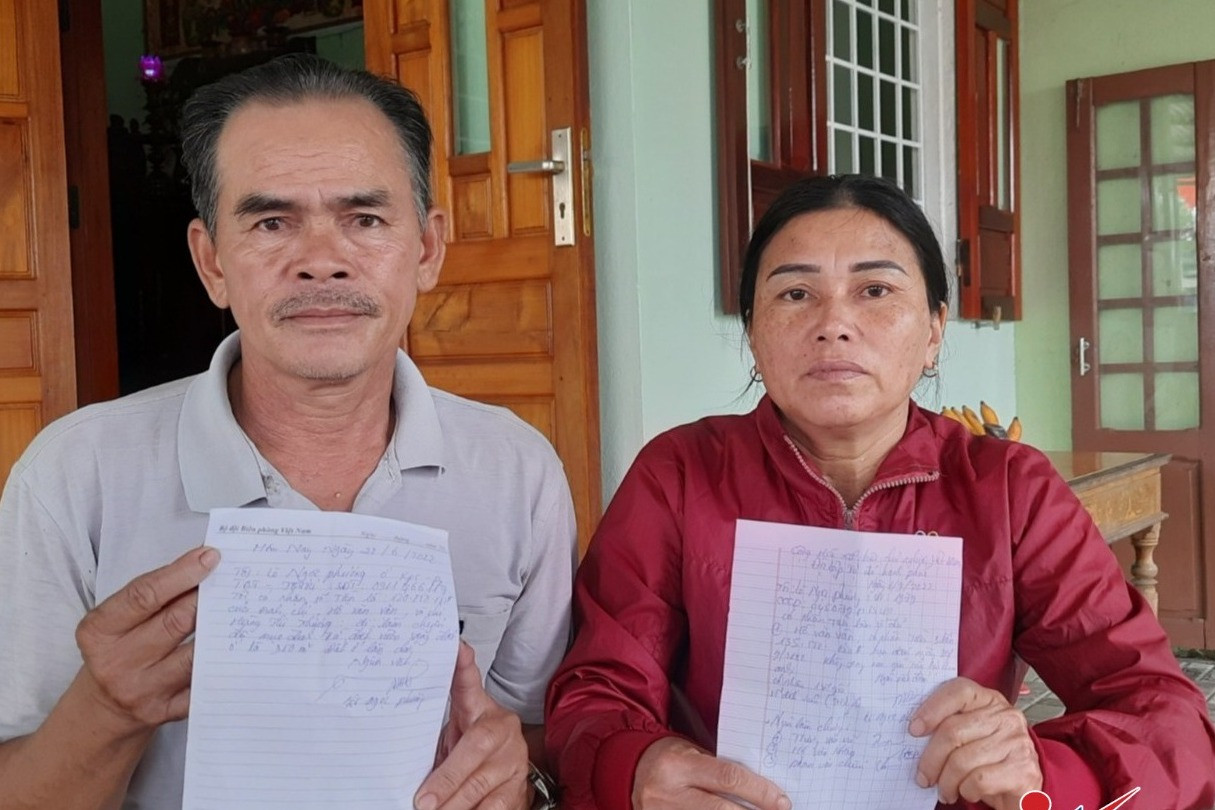 Gia đình cựu cán bộ Sở TN&MT Quảng Trị trả lại tiền nhận làm sổ đỏ cho dân