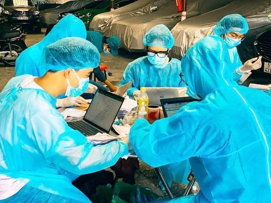 Not only teachers but also doctors quit jobs ảnh 1