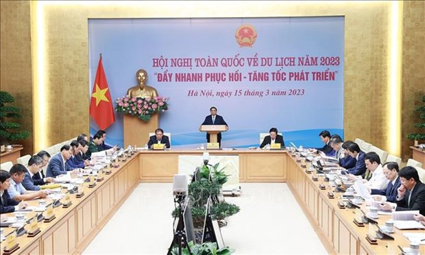 Prime Minister chairs national tourism conference hinh anh 1