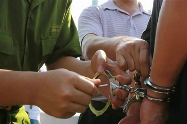 Khởi tố, bắt tạm giam 3 cán bộ quận Tân Bình