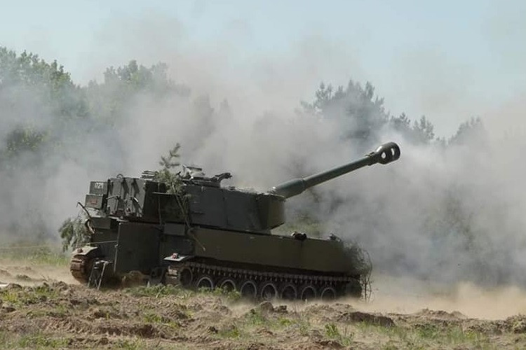 Video pháo Mỹ bị tập kích do kíp lái Ukraine vô tình làm lộ nơi ẩn nấp