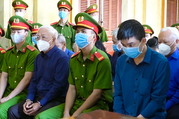 Bị đề nghị án chung thân, ông Trần Phương Bình xin nhẹ tội cho cấp dưới