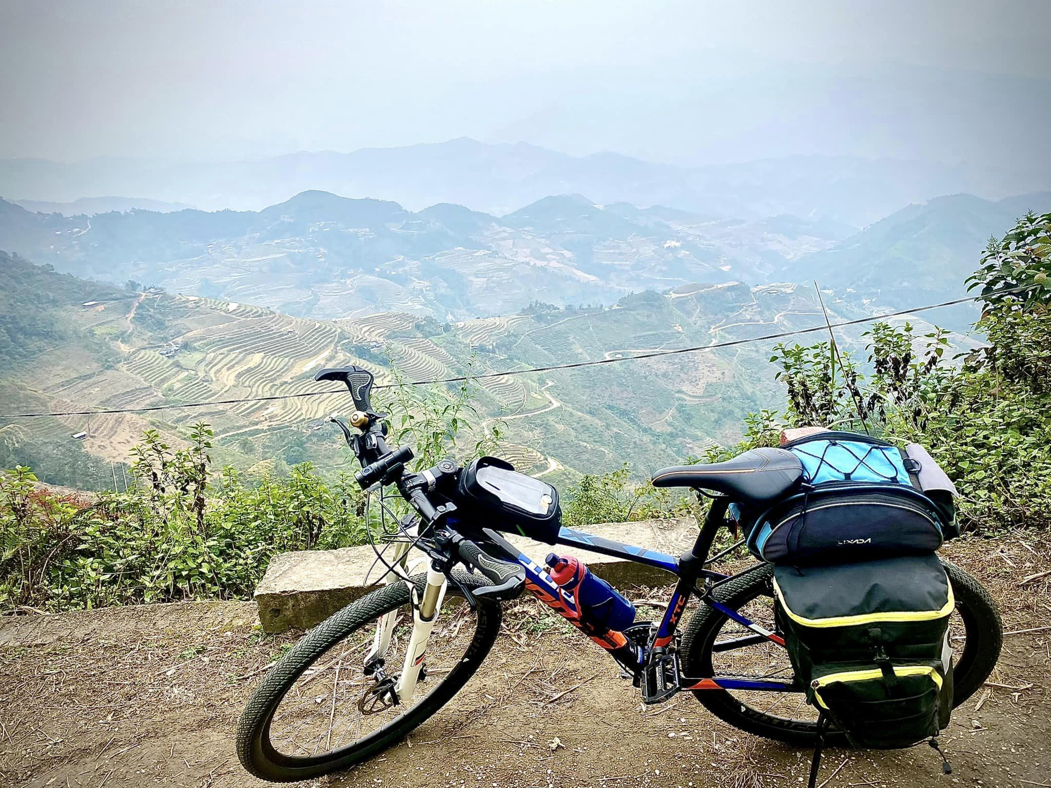 Nữ sinh phượt xe đạp 420 km khám phá Hà Giang và Cao Bằng - 3