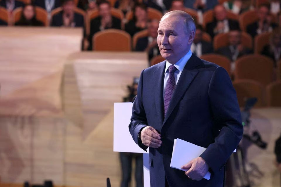 Ông Putin kêu gọi doanh nhân Nga đặt lòng yêu nước lên trên lợi nhuận