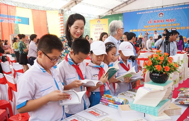 Vietnam Book-Reading Culture Day begins hinh anh 1