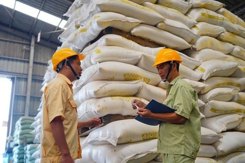 Animal feed industry asks for import tax reduction on raw materials