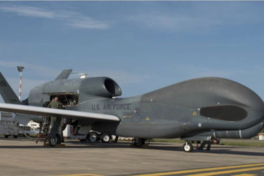 Mỹ nối lại các chuyến bay của UAV ở Biển Đen sau sự cố với Nga