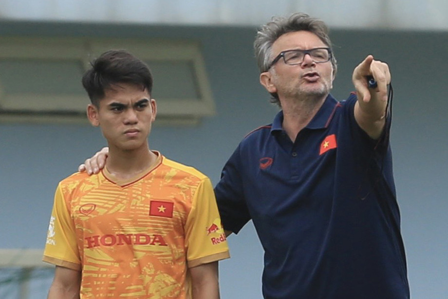 U23 Việt Nam dự Doha Cup: Cần gì từ ông Philippe Troussier