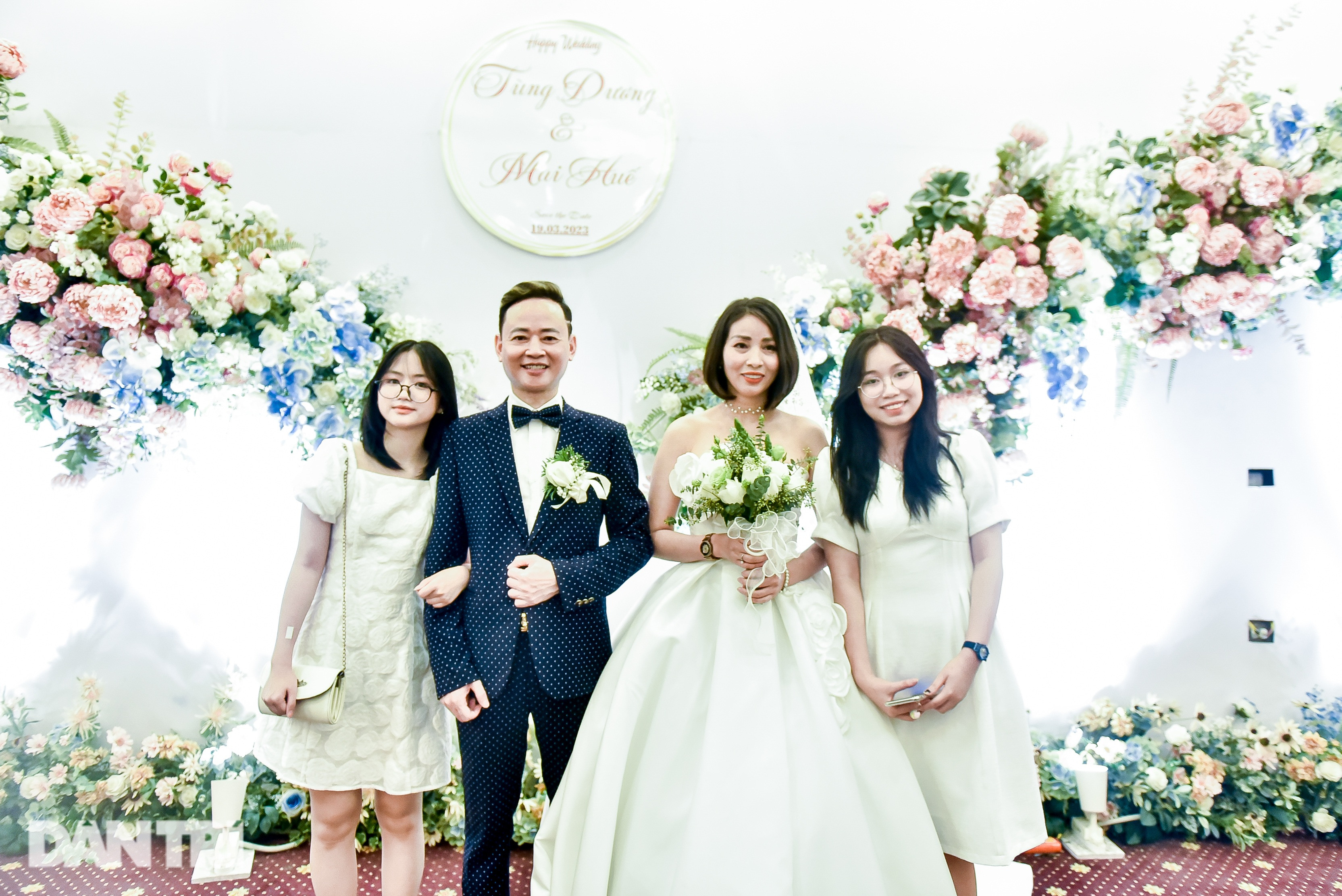 Tùng Dương Người phán xử run khi cưới lần 4 - 3