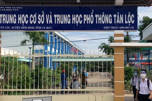 Hiệu trưởng bị kỷ luật vì thu hơn 300 triệu đồng tiền xã hội hóa