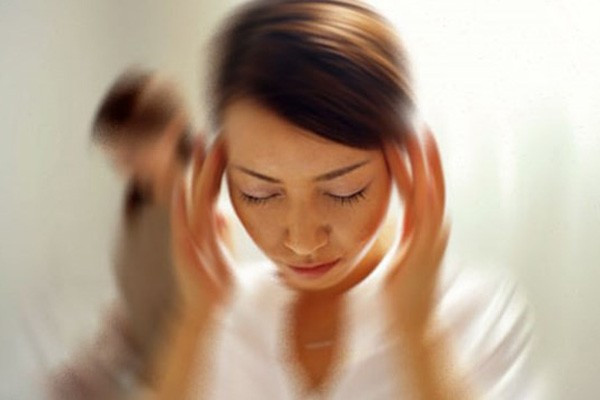 Tìm ra nguyên nhân khiến người phụ nữ bị đau đầu nhiều ngày không đỡ