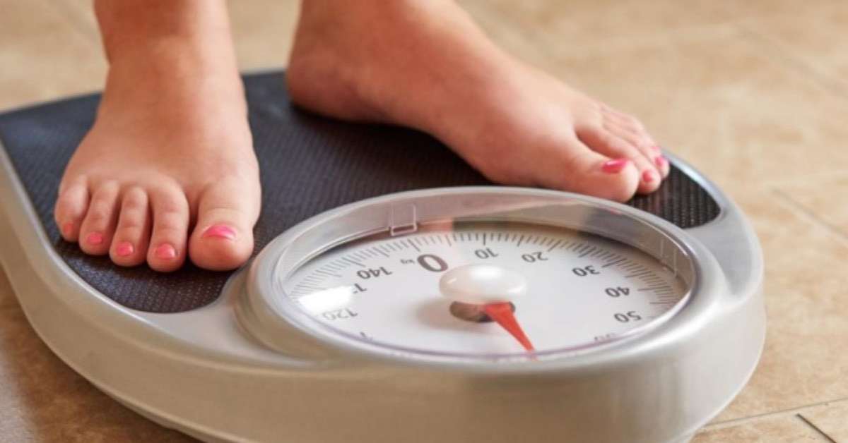Phụ nữ trên 50 tuổi cần ăn bao nhiêu calo mỗi ngày để giữ trọng lượng?
