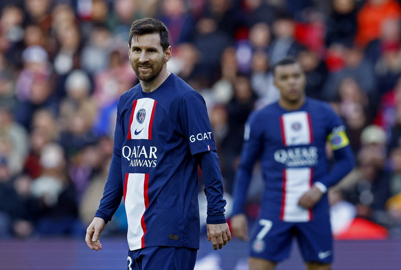 Messi và Mbappe kém duyên, PSG thua sốc ngay trên sân nhà