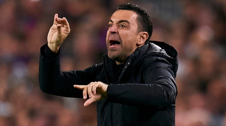 Xavi chỉ khác biệt sau khi Barca lập kỷ lục thắng Real Madrid