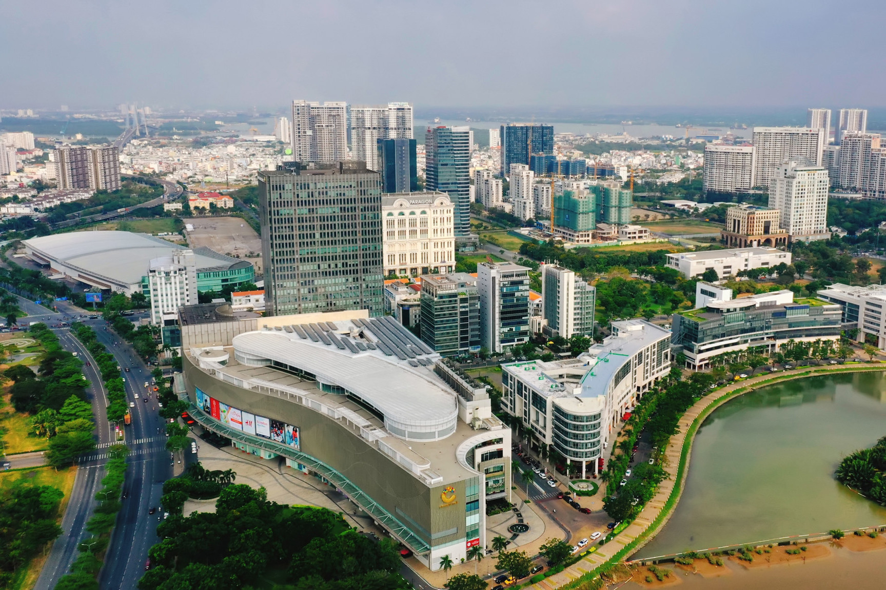 Chống ‘quây tôn’ và đầu cơ đất