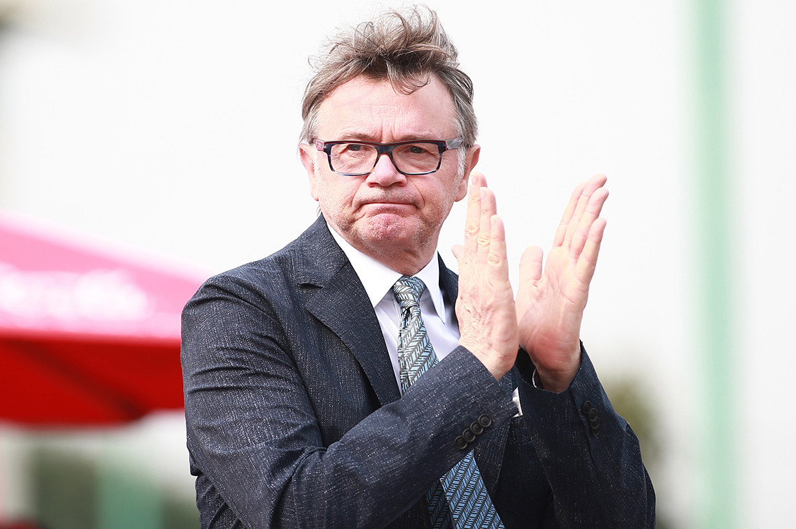 HLV Philippe Troussier nói lời xúc động trong ngày sinh nhật