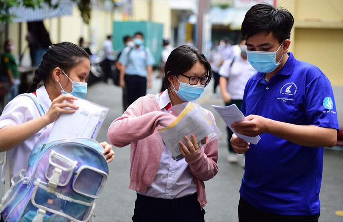 Hanoi parents worried about students' high school entrance exams
