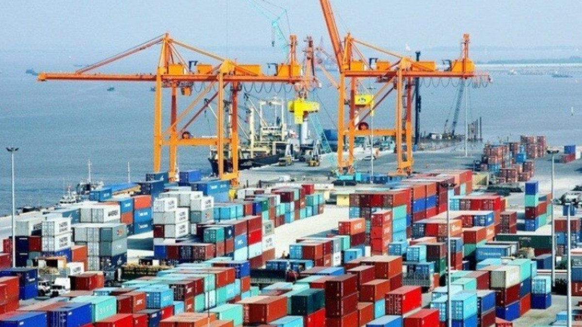 vietnam posts trade surplus of nearly us 3 billion by mid-march picture 1