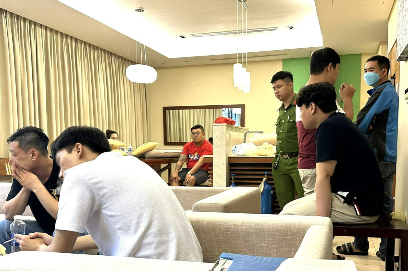 Nhiều người nước ngoài sử dụng ma túy trong villa ở Đà Nẵng