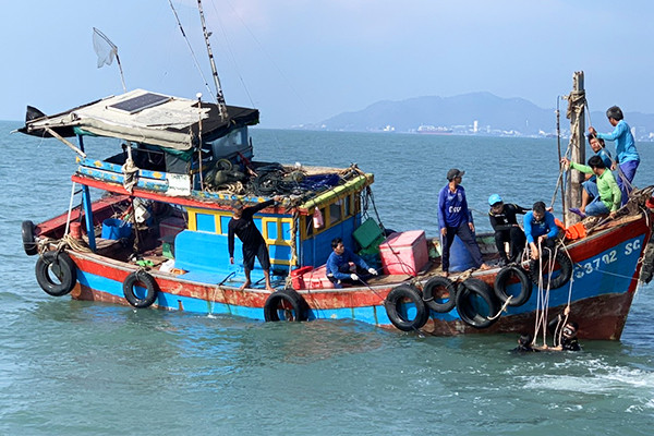 TP.HCM: Chìm tàu cá trên biển Cần Giờ, một ngư dân tử vong