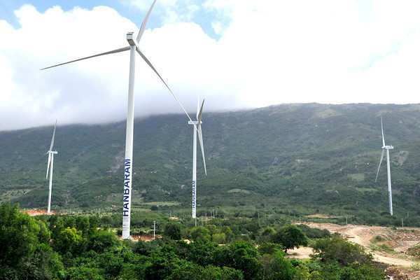 VND85 trillion buried in unused wind power turbines