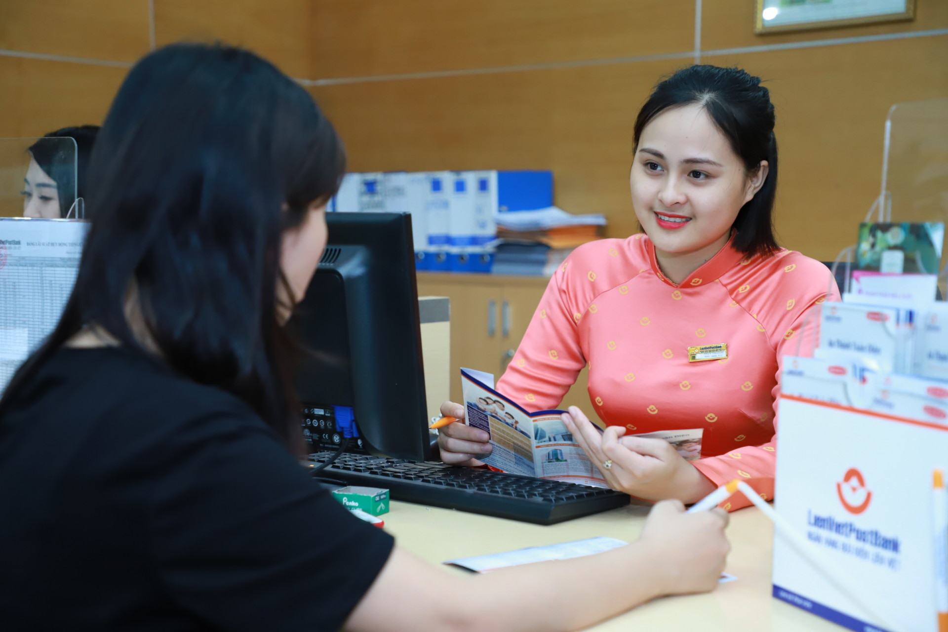 Bưu điện sẽ thoái vốn dưới 5% ở LienVietPostBank