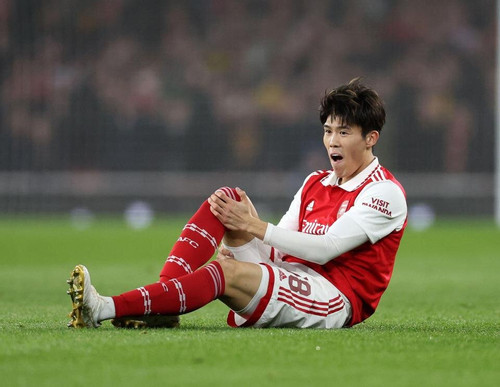 Arsenal nhận hung tin về 'sao' Nhật Bản