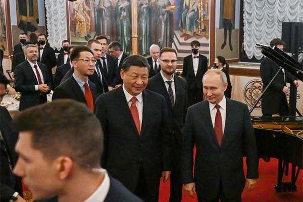 Nga, Trung Quốc ra tuyên bố chung về Ukraine, Anh dự định gửi đạn uranium nghèo cho Kiev
