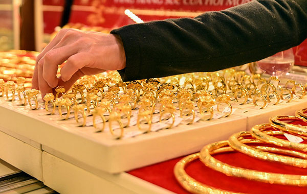Giá vàng nhẫn giảm sâu