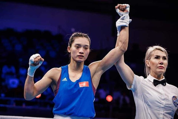 Boxer beats Spainish rival to advance to World Championship’s semifinals hinh anh 1