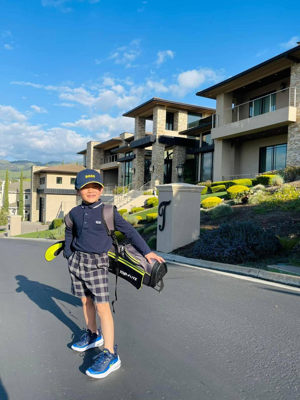 Con trai Đan Trường