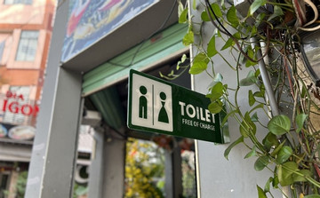 HCMC calls on downtown enterprises to allow public to use their restrooms