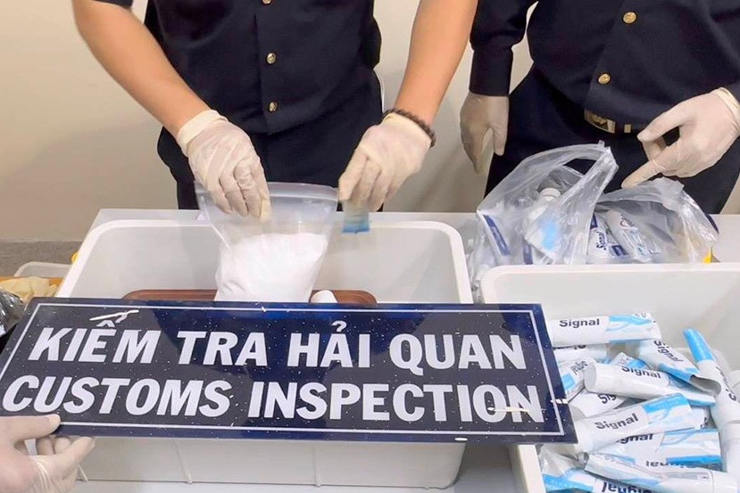 Công an TP.HCM nêu lý do không khởi tố 4 tiếp viên Vietnam Airlines xách ma túy