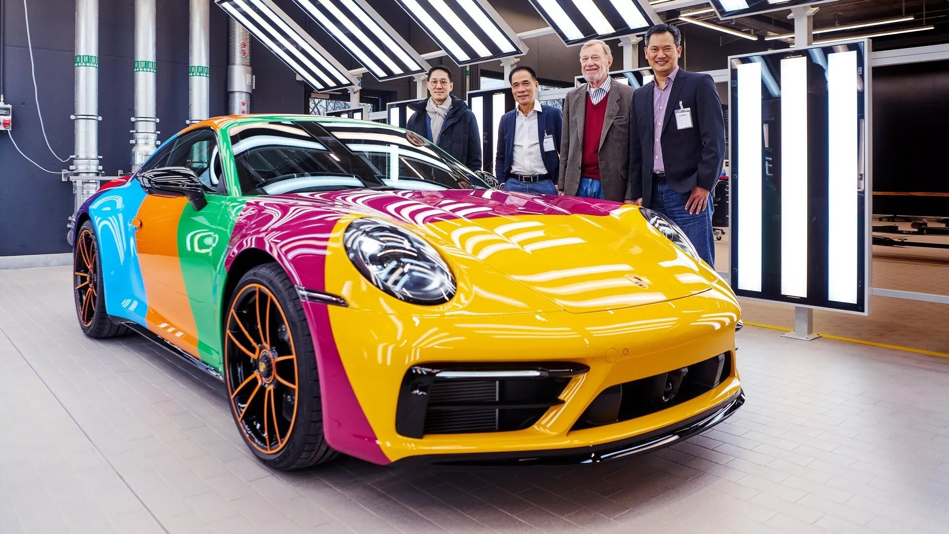 Siêu xe Porsche 911 Carrera GTS dành riêng cho thị trường Thái Lan