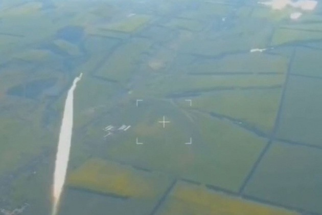 Video UAV Nga né tên lửa Ukraine trong ‘gang tấc’