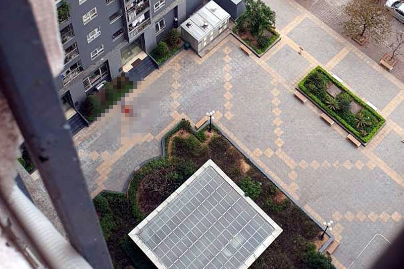 Hà Nội: Người đàn ông rơi từ tầng 17 chung cư xuống đất tử vong