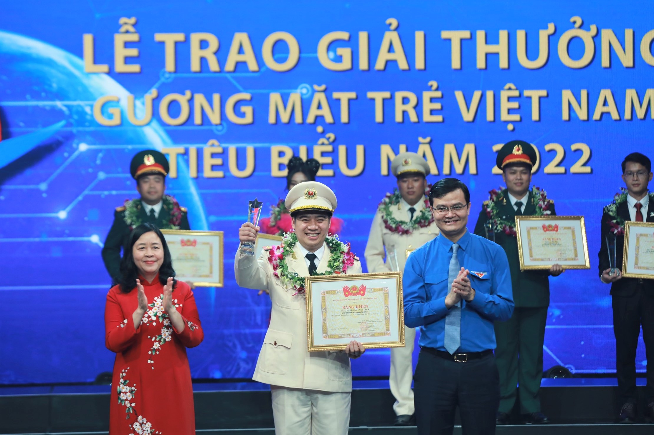 Tôn vinh Gương mặt trẻ Việt Nam tiêu biểu năm 2022