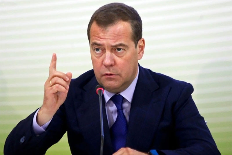 Ông Medvedev dọa tấn công các chuyên gia phương Tây ở Ukraine