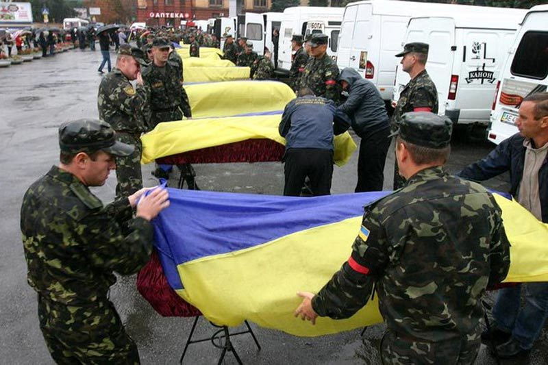 Ukraine trao trả thương binh, Nga cảnh báo trả đũa mọi nỗ lực tái kiểm soát Crưm