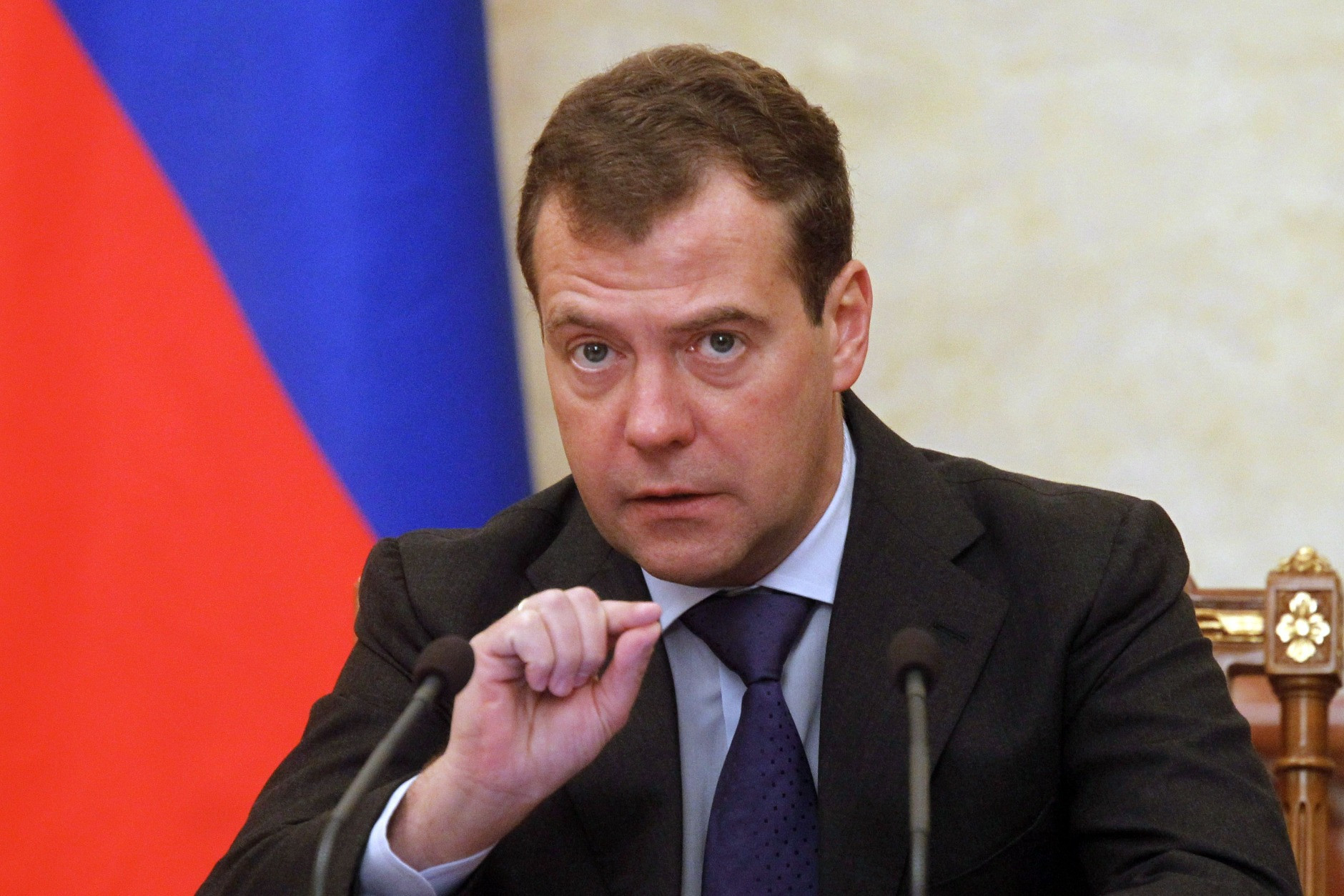 Ông Medvedev so sánh sức mạnh giữa quân đội Nga và Mỹ